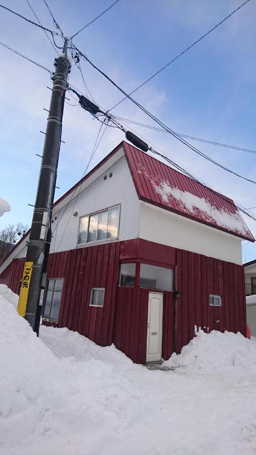 Yukiyama Chalet Apartments Furano Exterior photo